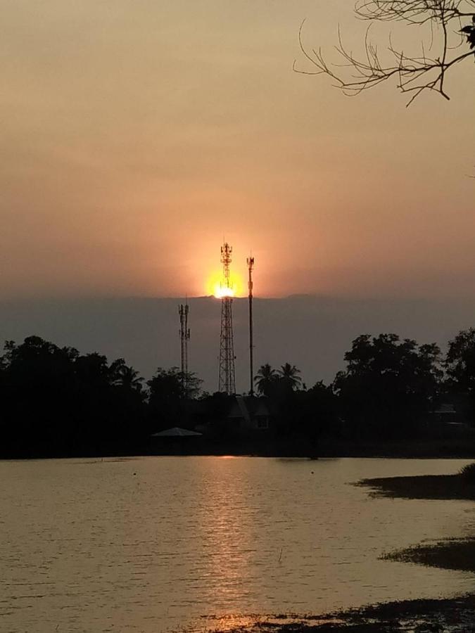 Khum Thong Resort Takuapa 外观 照片
