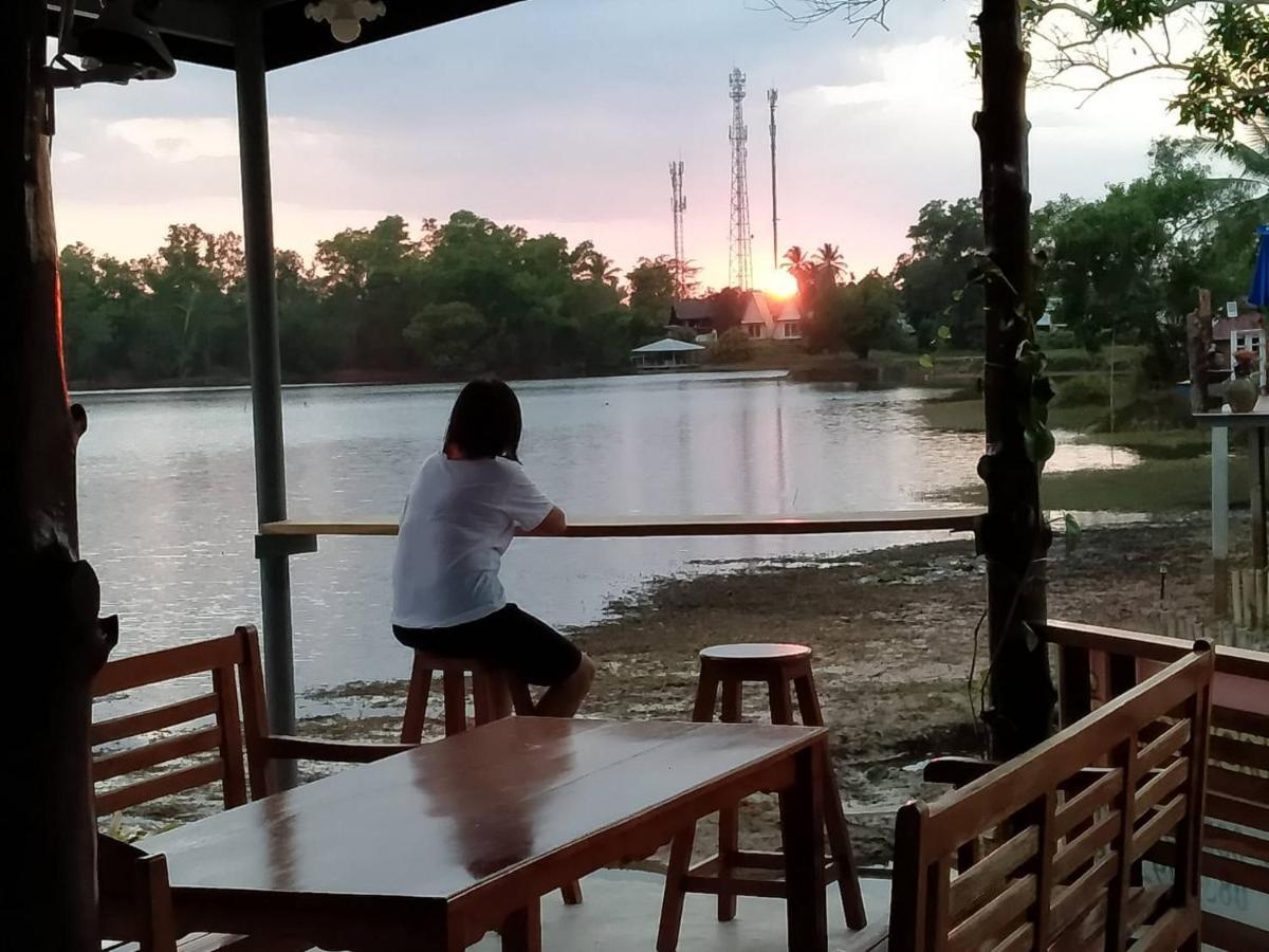 Khum Thong Resort Takuapa 外观 照片